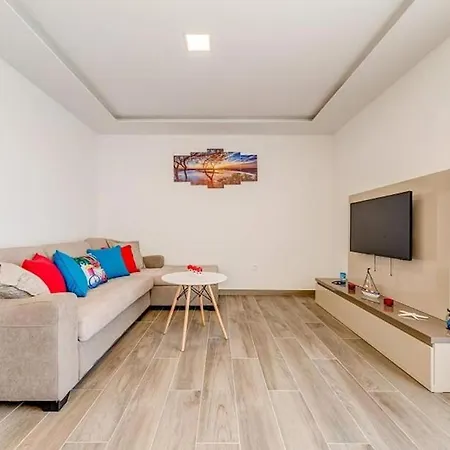 Ivo Apartman Promajna
