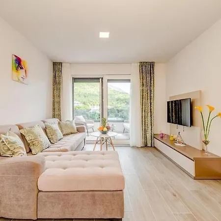 Apartament Ivo *