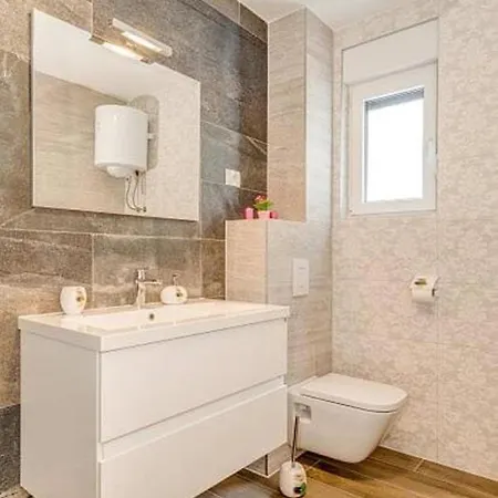 Apartament Ivo *