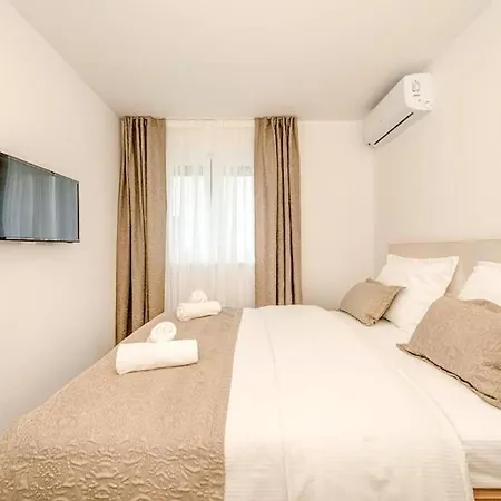 Apartment Ivo Promajna